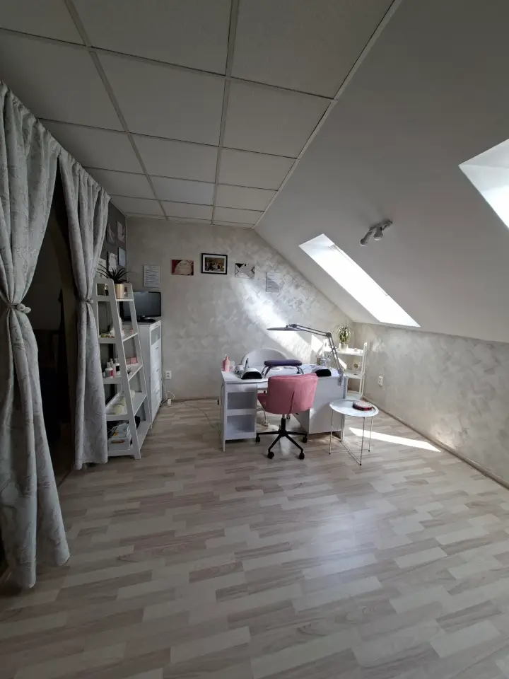 AURA nails studio